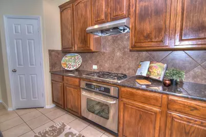 9400 Woodhurst Drive, McKinney, TX 75072 - Photo 7