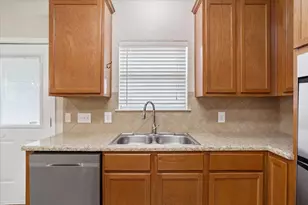 6537 Mundo Dr, Waco, TX 76712 - Photo 15