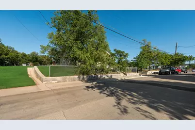 410 N Patton Avenue, Dallas, TX 75203 - Photo 9