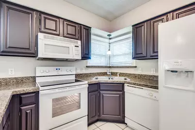 310 Barclay Avenue, Coppell, TX 75019 - Photo 13