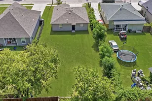 2128 R. W. Bivens Ln, Fort Worth, TX 76105 - Photo 5