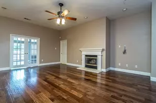 5512 Glenview Ln, The Colony, TX 75056 - Photo 9