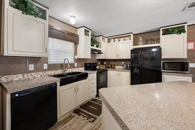 202 N 3rd Street E, Dawson, TX 76639 - Photo 7