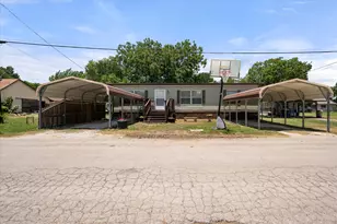 202 N 3rd Street E, Dawson, TX 76639 - Photo 19