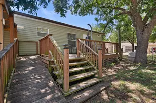 202 N 3rd Street E, Dawson, TX 76639 - Photo 17