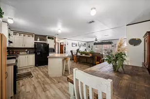 202 N 3rd Street E, Dawson, TX 76639 - Photo 5