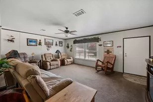 202 N 3rd Street E, Dawson, TX 76639 - Photo 3