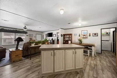 202 N 3rd Street E, Dawson, TX 76639 - Photo 5