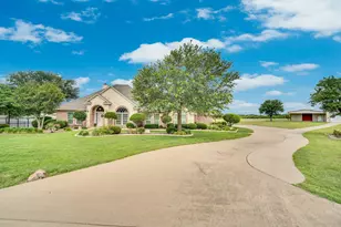 7810 Mavis Ave, Waxahachie, TX 75167 - Photo 3