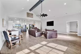 1040 Cloudy Ct, Weatherford, TX 76085 - Photo 5
