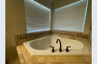 3222 Mapleridge Drive, Grapevine, TX 76051 - Photo 23
