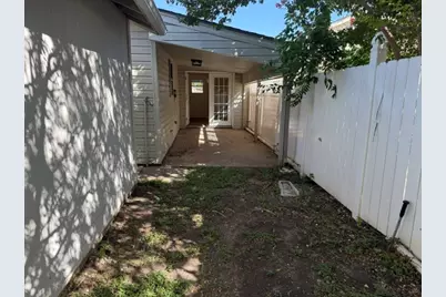 1202 Chapel View Drive, Waco, TX 76712 - Photo 21