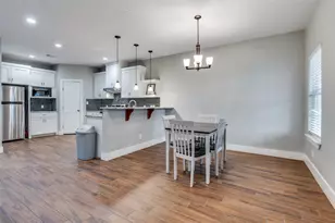 908 E Decatur St, Ennis, TX 75119 - Photo 9