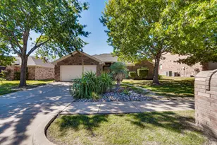 102 Canyon Ct, Waxahachie, TX 75167 - Photo 1