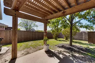 102 Canyon Ct, Waxahachie, TX 75167 - Photo 33