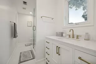 5318 Denton Dr, Dallas, TX 75235 - Photo 21