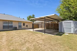 3002 Hilltop Dr, Euless, TX 76039 - Photo 15