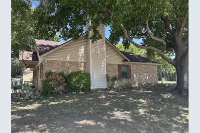 800 Pine Mountain Drive, Burleson, TX 76028 - Photo 3