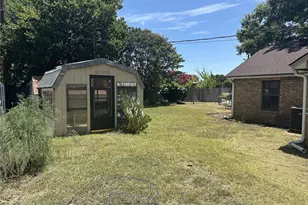 800 Pine Mountain Dr, Burleson, TX 76028 - Photo 31