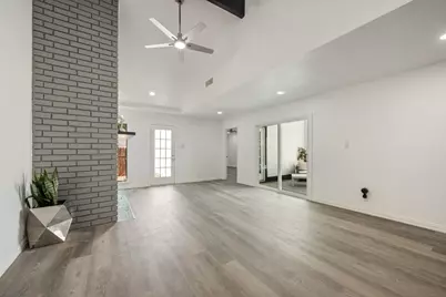 6215 Post Oak Terrace, Fort Worth, TX 76112 - Photo 17