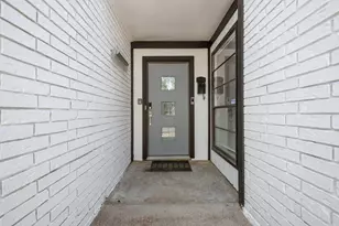 6215 Post Oak Terrace, Fort Worth, TX 76112 - Photo 3