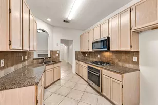 2308 Suntree Ln, Flower Mound, TX 75022 - Photo 9