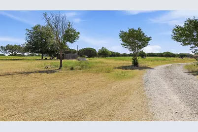 9132 Windmill Court W, Cleburne, TX 76033 - Photo 29