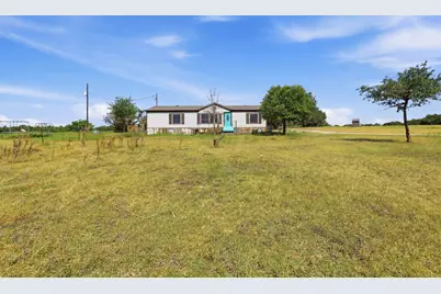 9132 Windmill Court W, Cleburne, TX 76033 - Photo 3