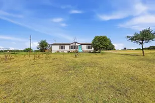 9132 Windmill Ct W, Cleburne, TX 76033 - Photo 3