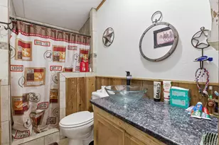 9132 Windmill Ct W, Cleburne, TX 76033 - Photo 19