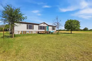 9132 Windmill Ct W, Cleburne, TX 76033 - Photo 37
