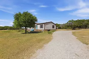 9132 Windmill Ct W, Cleburne, TX 76033 - Photo 5