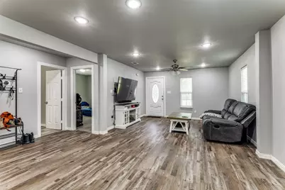 2805 Springdale Road, Fort Worth, TX 76111 - Photo 7