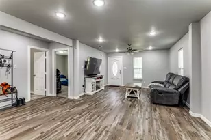 2805 Springdale Rd, Fort Worth, TX 76111 - Photo 7
