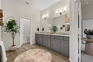 2532 Bunker Hill Dr, Burleson, TX 76028 - Photo 15