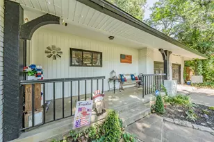 3209 Crites St, Richland Hills, TX 76118 - Photo 3