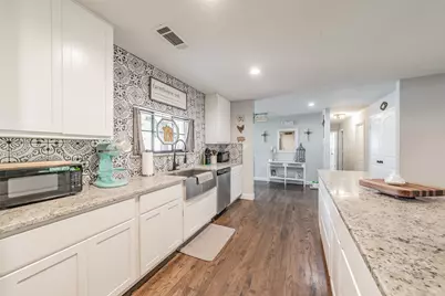 3209 Crites Street, Richland Hills, TX 76118 - Photo 5