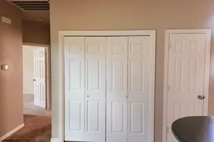 8115 Sycamore Dr, Irving, TX 75063 - Photo 11