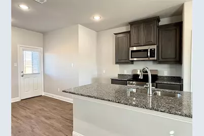 6318 Portsmouth Lane, Greenville, TX 75402 - Photo 5