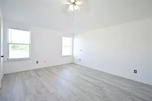 1631 Mt Zion Dr, Arlington, TX 76018 - Photo 11