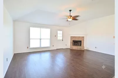 1631 Mt Zion Drive, Arlington, TX 76018 - Photo 5