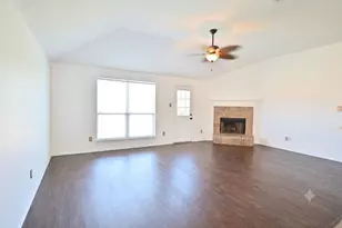 1631 Mt Zion Dr, Arlington, TX 76018 - Photo 5
