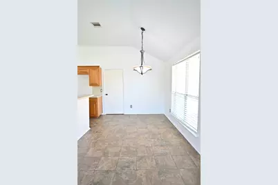 1631 Mt Zion Drive, Arlington, TX 76018 - Photo 7