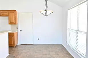 1631 Mt Zion Dr, Arlington, TX 76018 - Photo 7