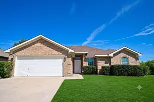 1631 Mt Zion Dr, Arlington, TX 76018 - Photo 1