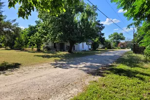 909 Ivan Rd, Waco, TX 76706 - Photo 3