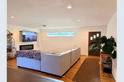 10208 San Lorenzo Drive, Dallas, TX 75228 - Photo 3