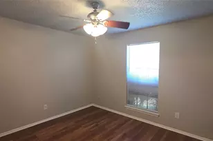 235 Vista Way, Benbrook, TX 76126 - Photo 33