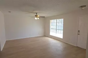 233 Vista Way, Benbrook, TX 76126 - Photo 5