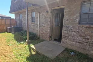 235 Vista Way, Benbrook, TX 76126 - Photo 17